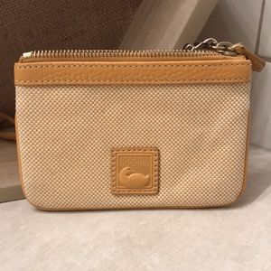 Dooney & Bourke Change Purse- Excellent Condition!